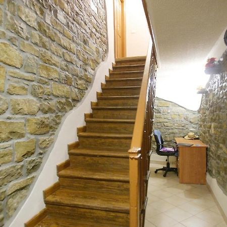Rooms Sara Ґрожнян Екстер'єр фото