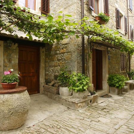 Rooms Sara Ґрожнян Номер фото