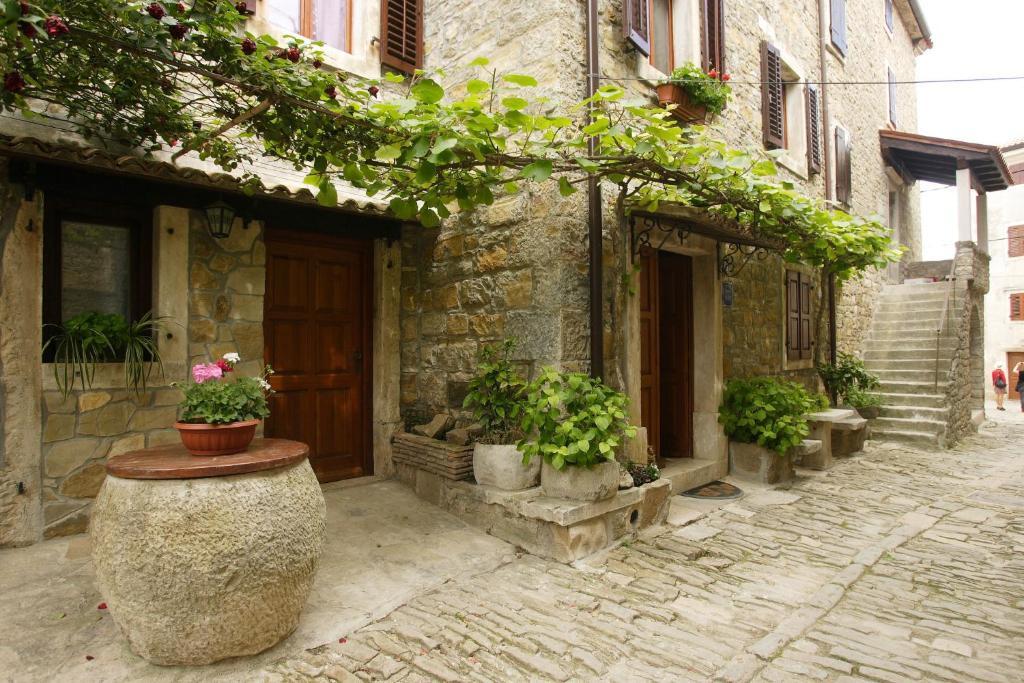 Rooms Sara Ґрожнян Номер фото